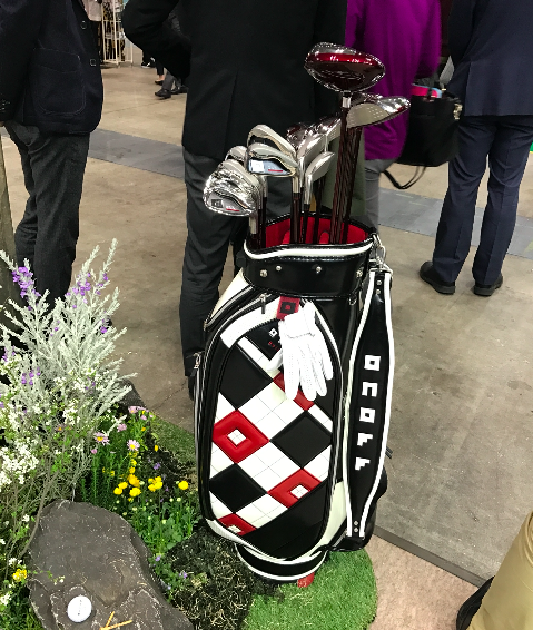 Pravilno postavljanje golf klubova u bag-legend times.png Proper placement of the golf clubs in the bag-legend times.png